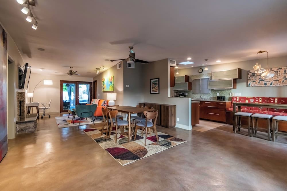 Mountain View Escape