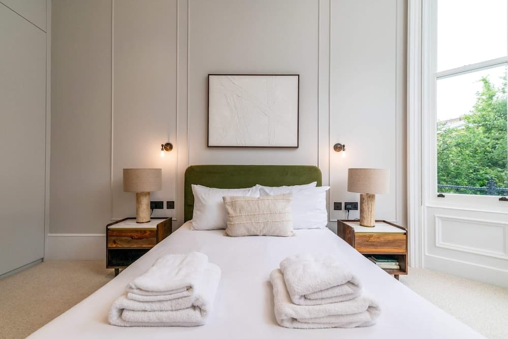 Modern Apartment Near Central London