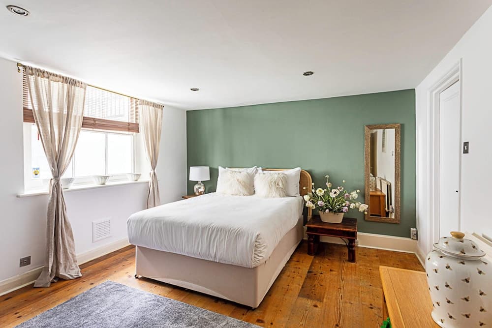 Cottage Style Three Bedroom House