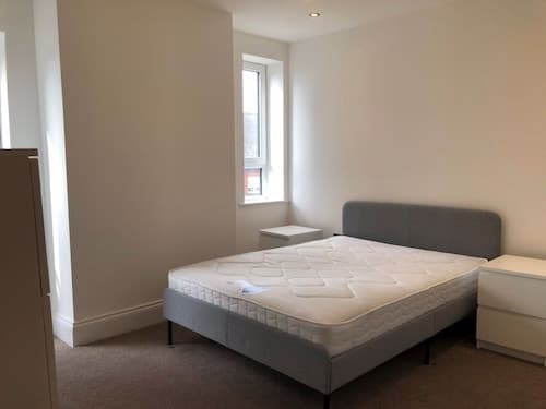 HU1 Hull City Centre Modern Apartment H9