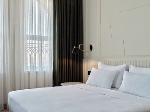 Crowne Plaza Tashkent by IHG