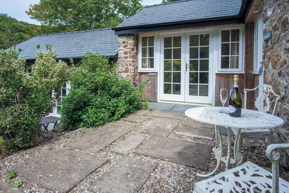 Caradog - 1 Bedroom - St Ishmael's