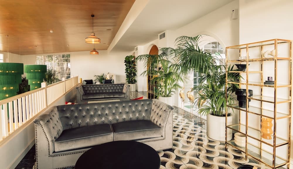 Lobi dinlenme salonu