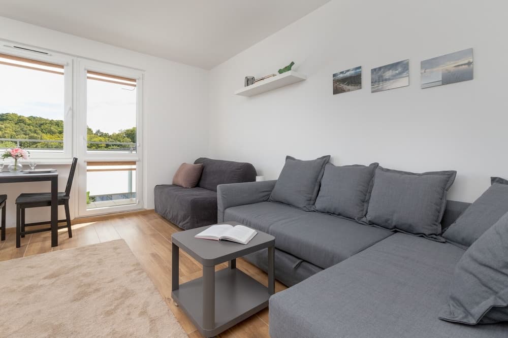 Studio With Sea View Gdynia by Renters
