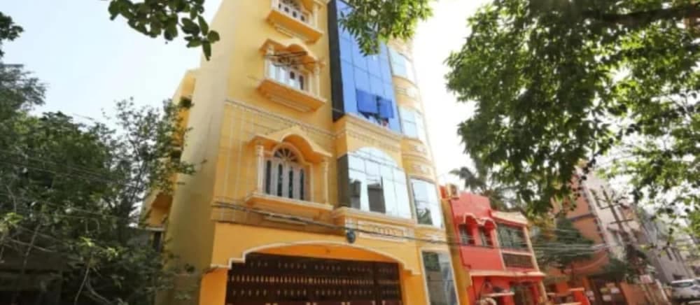 Goroomgo Madison Patia Bhubaneswar