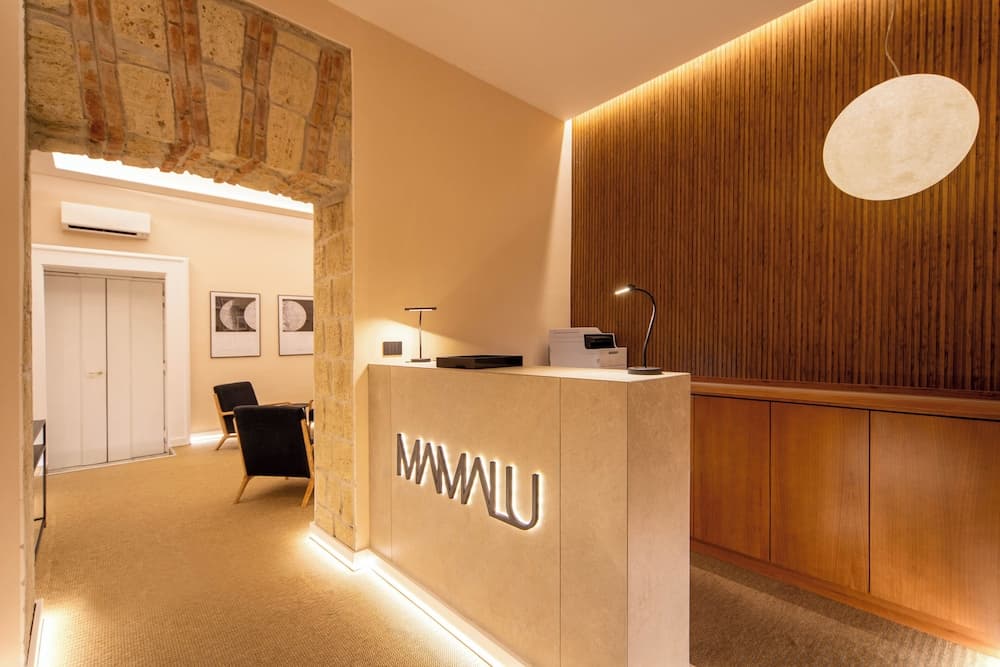 Mamalu Studios and Suites