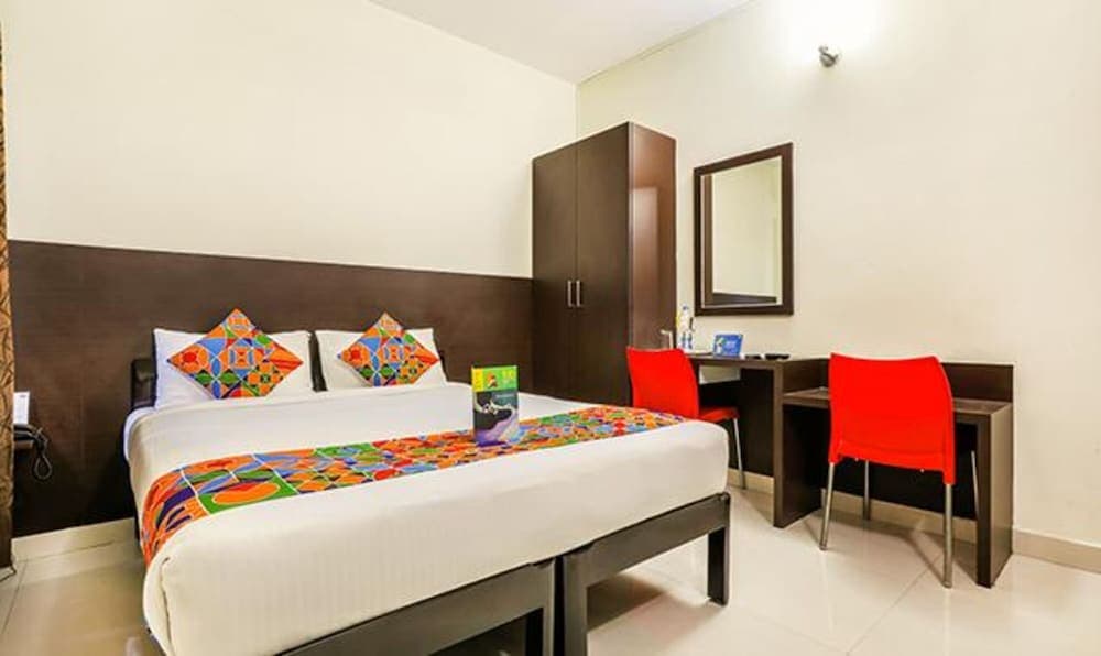 Fabhotel Comfort Inn