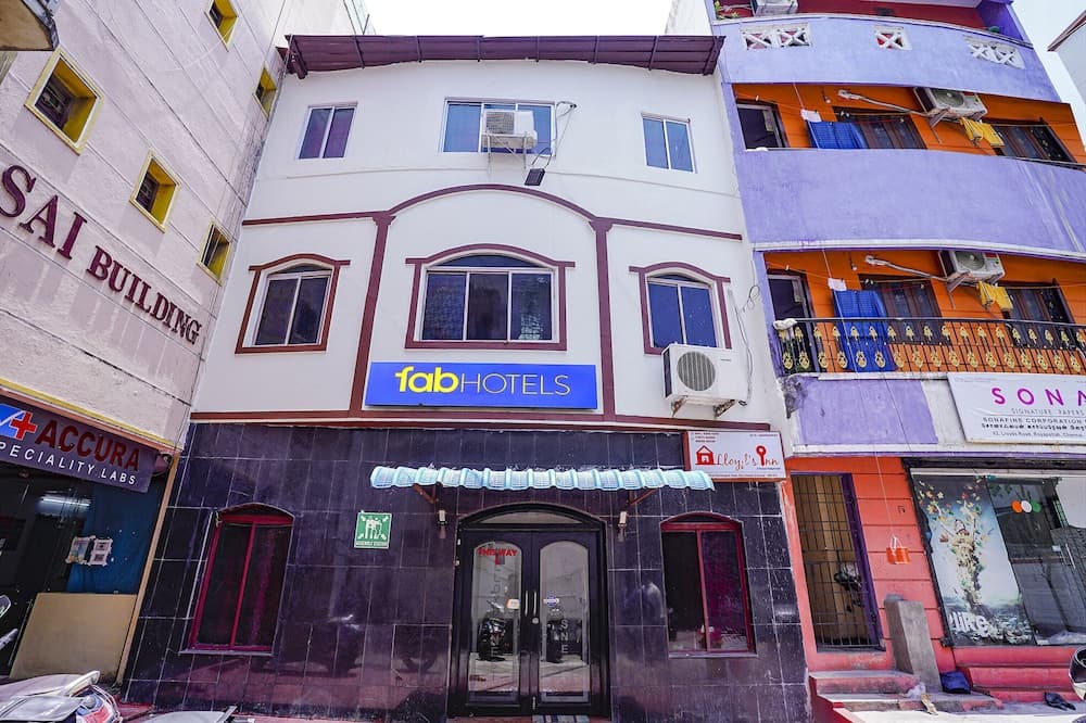 Fabexpress Lloyds Inn I