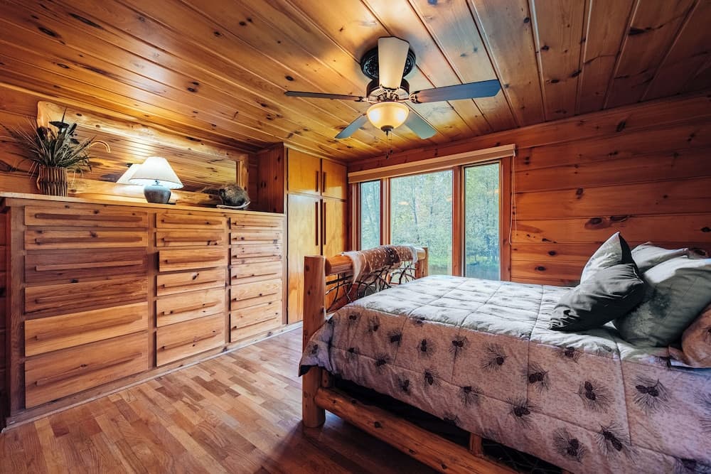 Grayling Gem Royal Stag Lodge