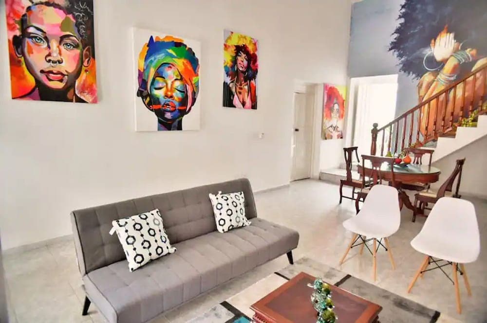 CASA DE 2 HAB 2AG-1M CON JACUZZI Y WIFI