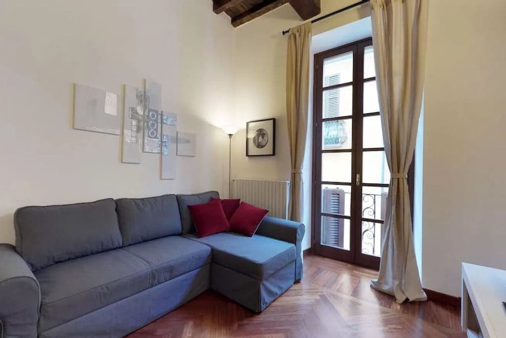 Italianway - Borgospesso 14