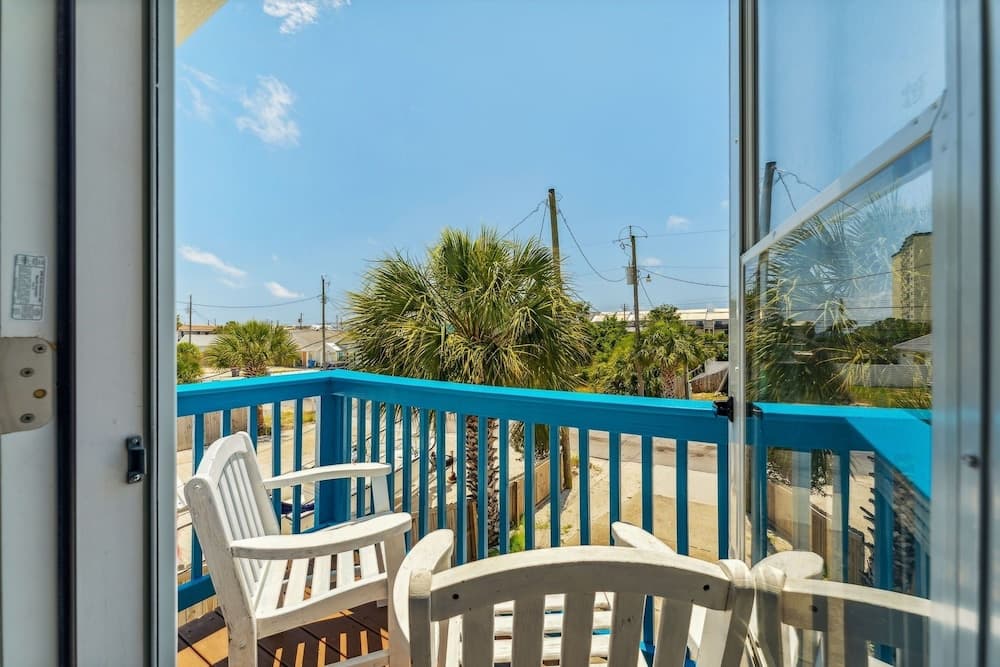 Beach Walkers 2 Bedroom Cottage