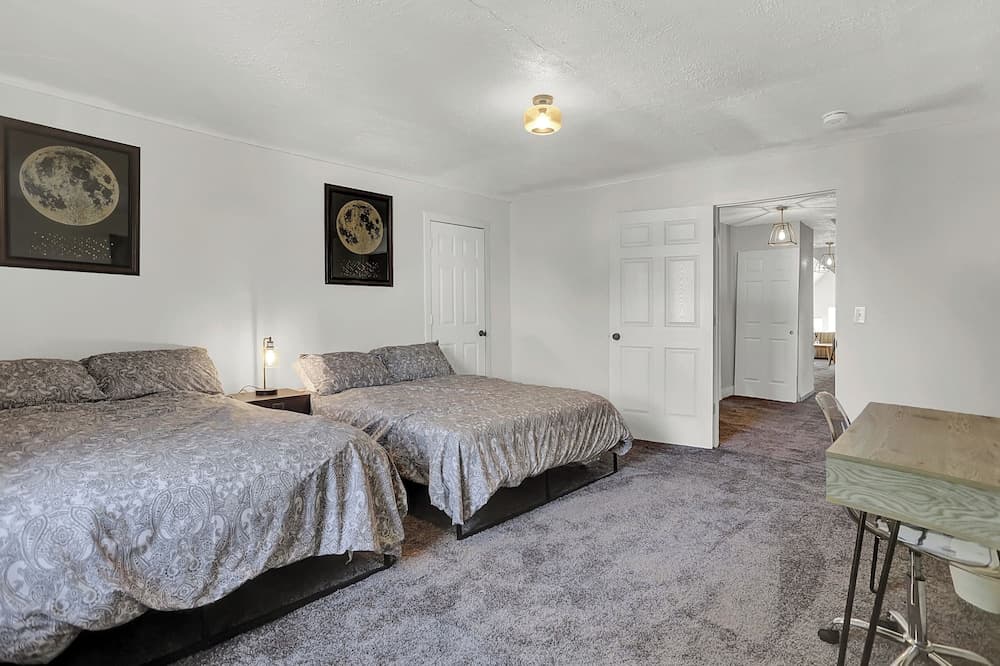 Beautiful 3500 SqFt Villa in Fountain Sq