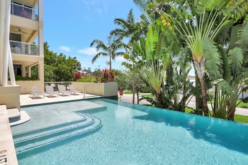 Deerfield Condo Suites by Opus