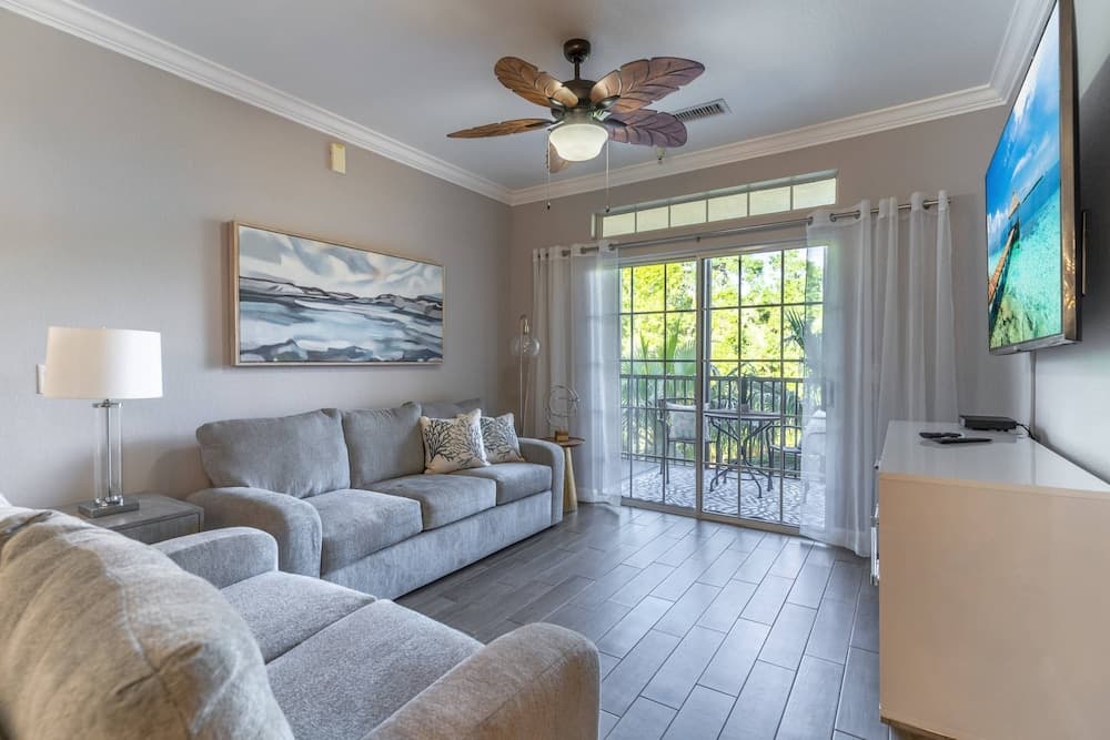 1301 Flamingo Cove at Tuscana