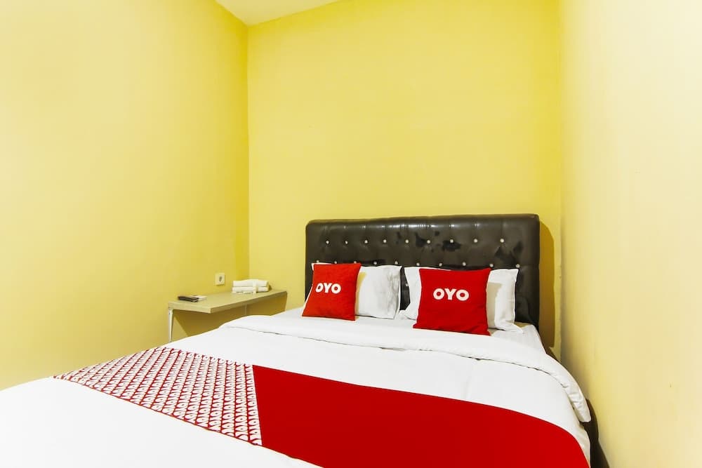 OYO 90900 Pagi Sore Residence