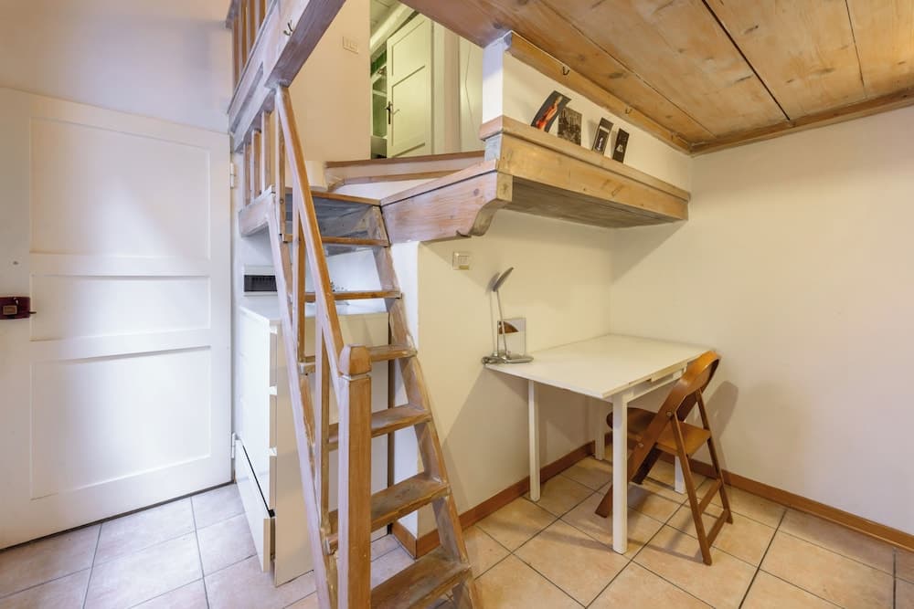 Montebello Studio by Mmega