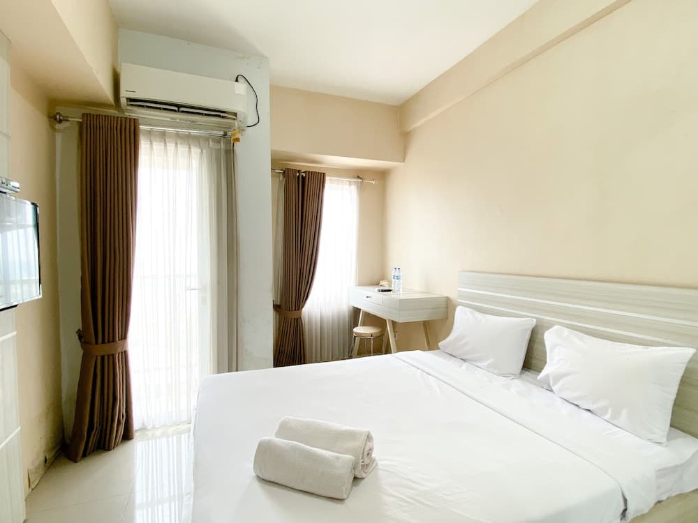 Cozy Stay Studio Tamansari Mahogany Karawang Apartment