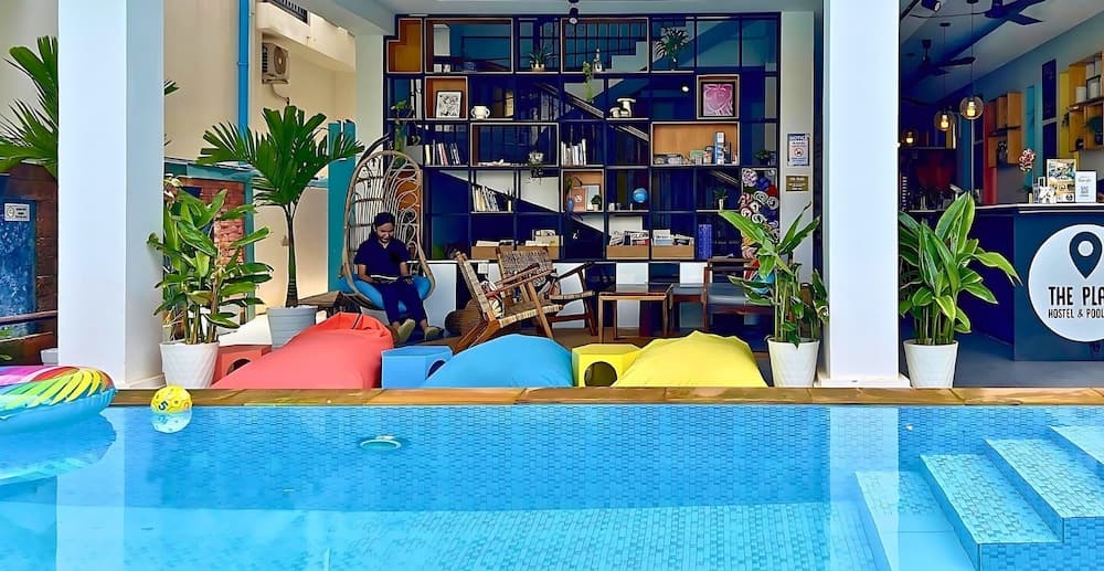 THE PLACE Hostel & Pool Bar