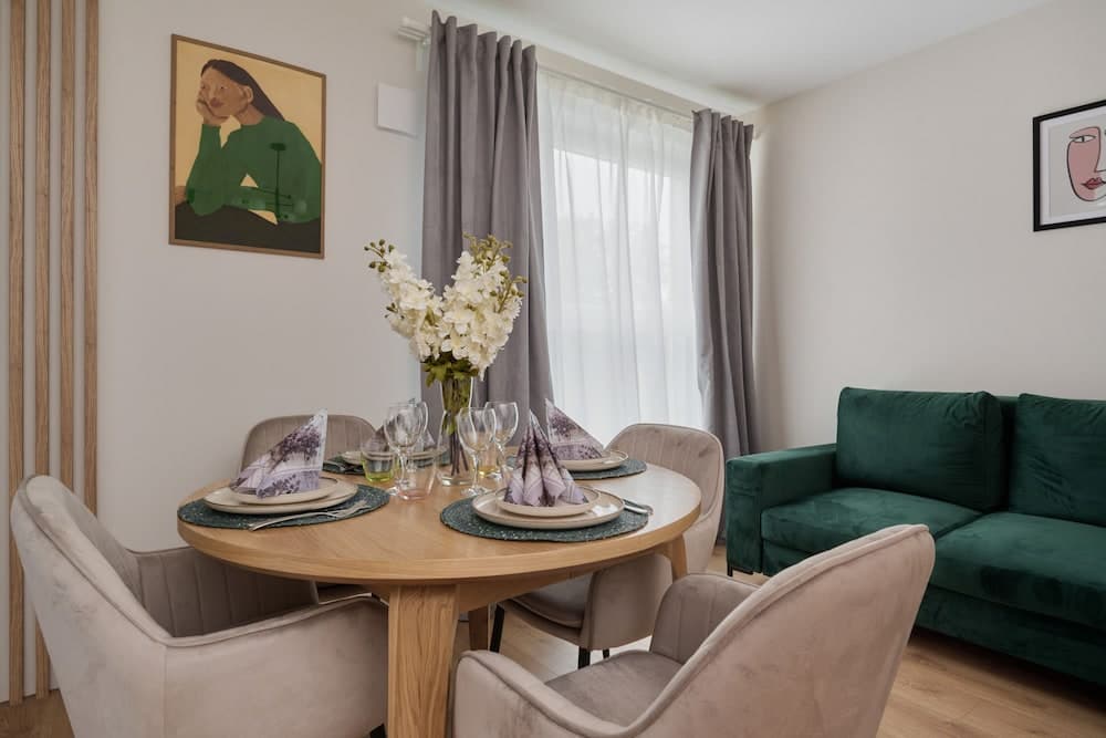 3 Bedroom Gwiaździsta 18 by Renters