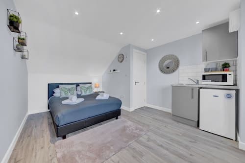 Remarkable Serviced Room West Drayton London UB7