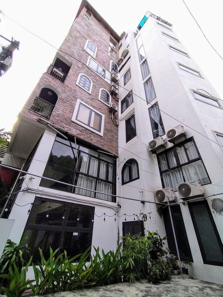 SAZIHOME Le Thanh Tong Hanoi