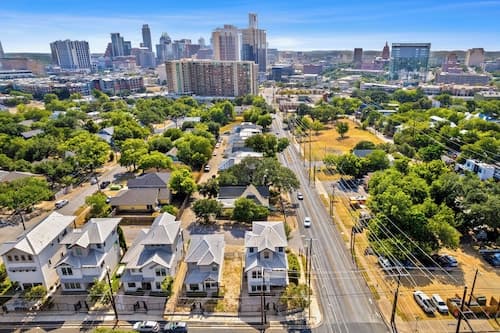 Walk to Restaurants & Entertainment on East Side