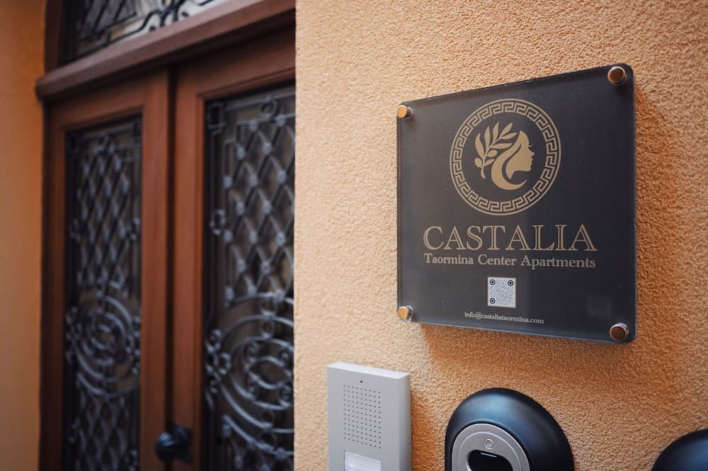 Konaklama yerinin ön cephesi