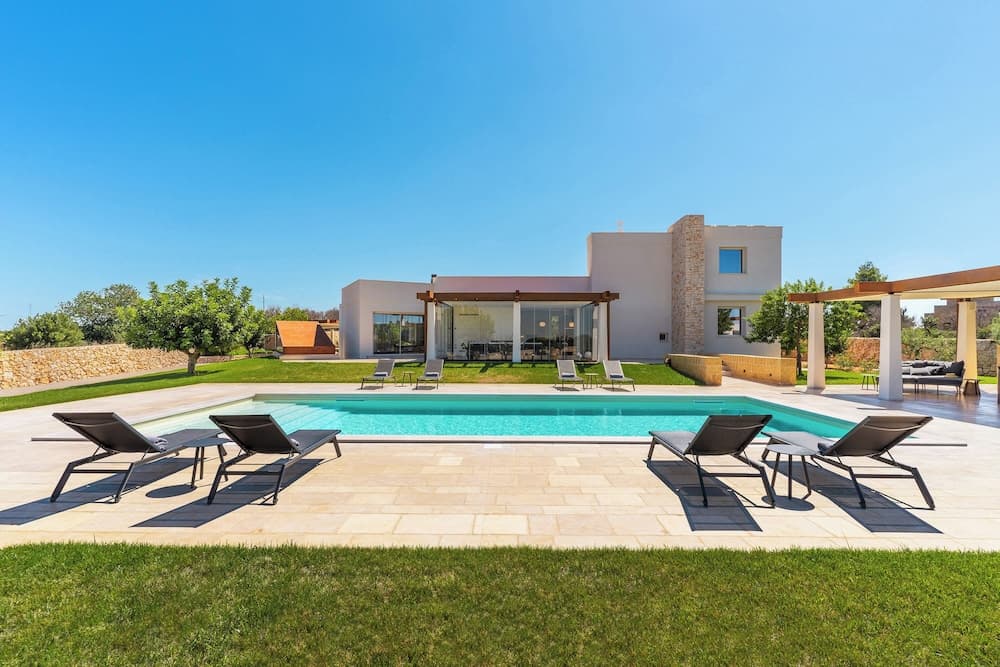 3239 Domina 55 by Perle di Puglia