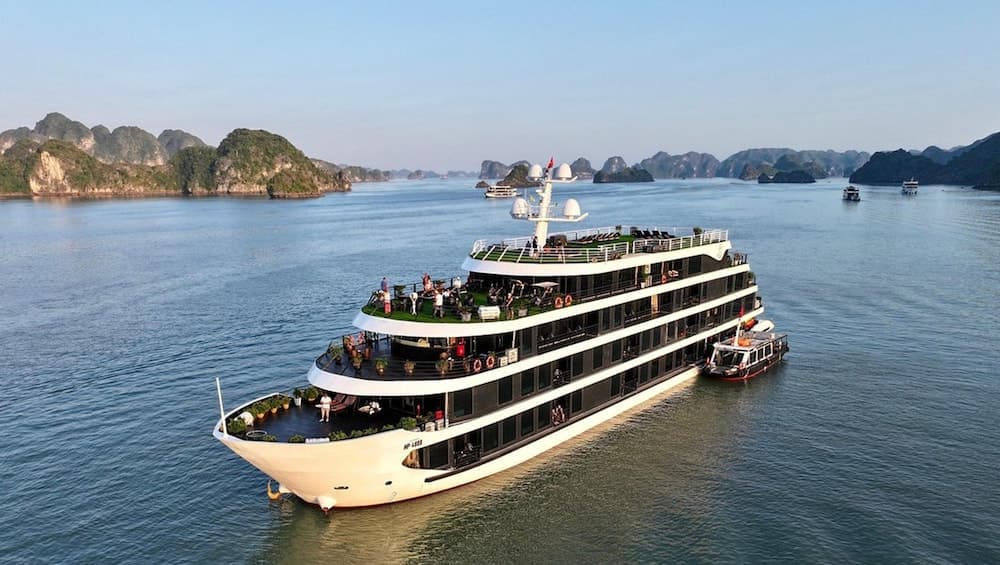 Venus Halong Cruises