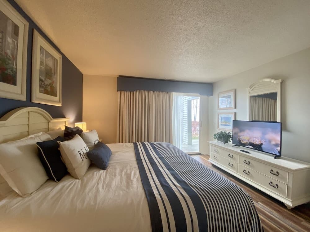 The Shores Lake View Condo Unit 5638