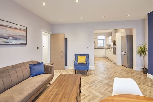 Host Stay Bellevue Apartment 2