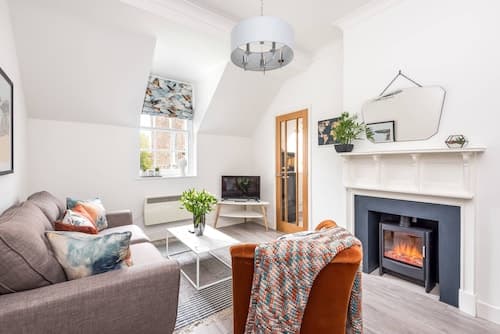 Host Stay Feversham House