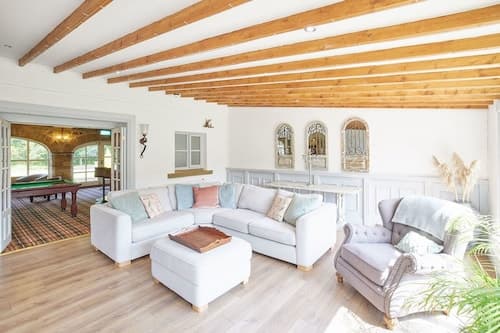 Host Stay The Arches Country House