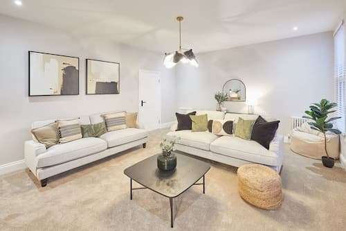 Host Stay Albion House