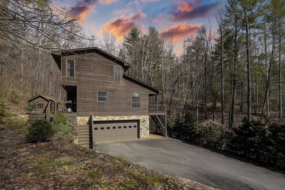Creekside Mountain by Avantstay Private Sauna