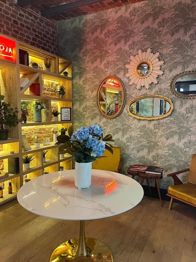 Hotel Puerta Roja Rome