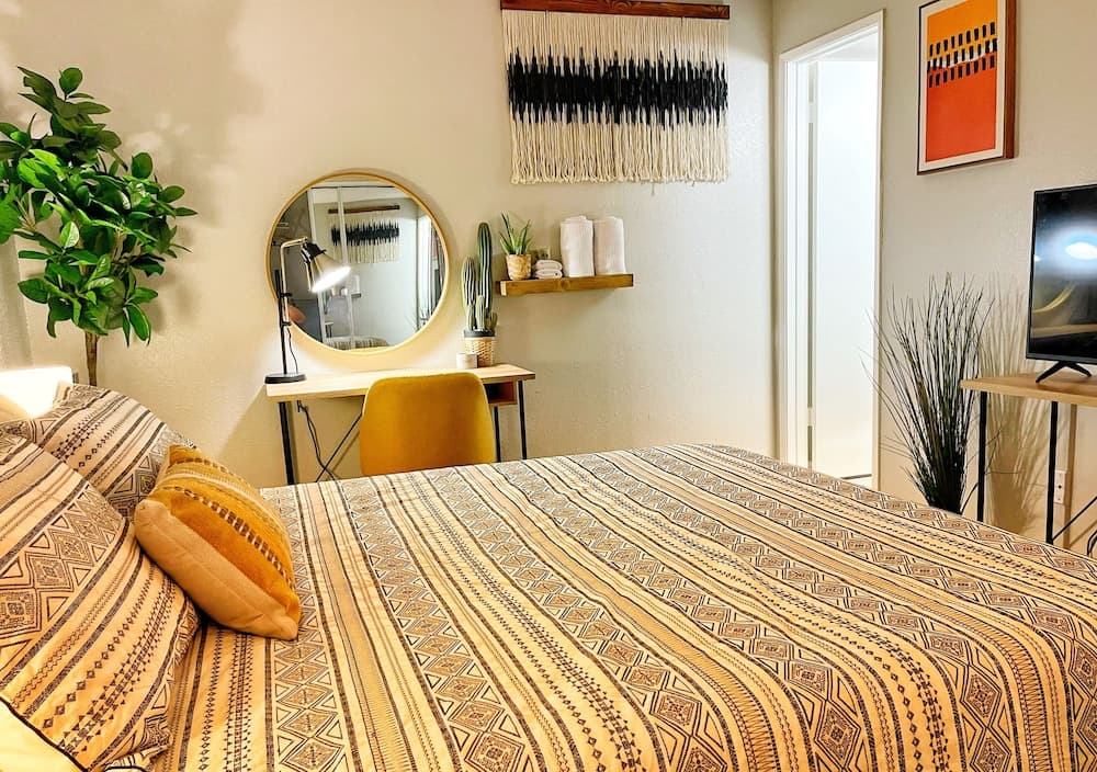 Stay-Smart Modern Travelodge