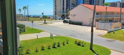 Big Home for Family - Pet Friendly - Beach View