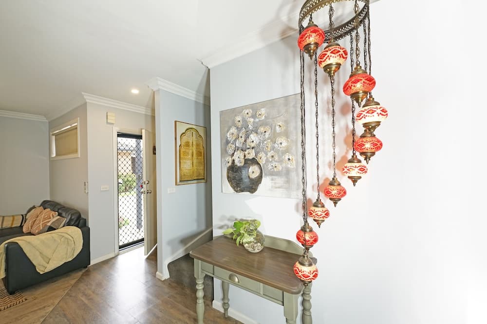 Self-contained Retreat 3BR WiFi Parking
