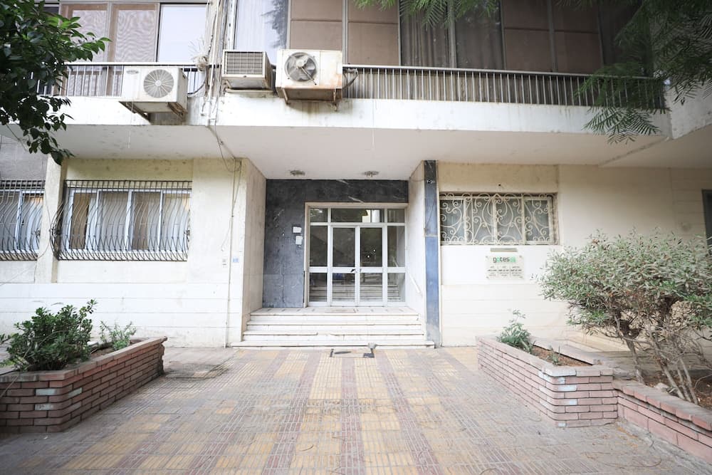 Ivory Petal Bliss 2BR Apt