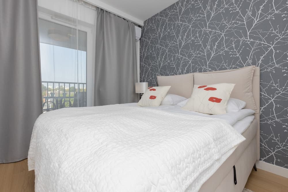 Studio Wola With Parking by Renters