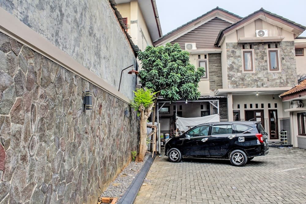 OYO Life 92509 Maulana Guest House Simpur