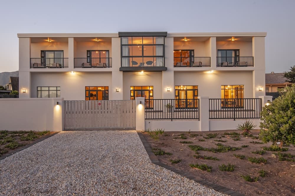 Konaklama yerinin ön cephesi