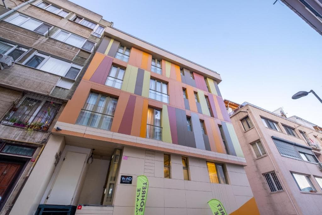 Wind Suit Beşiktaş