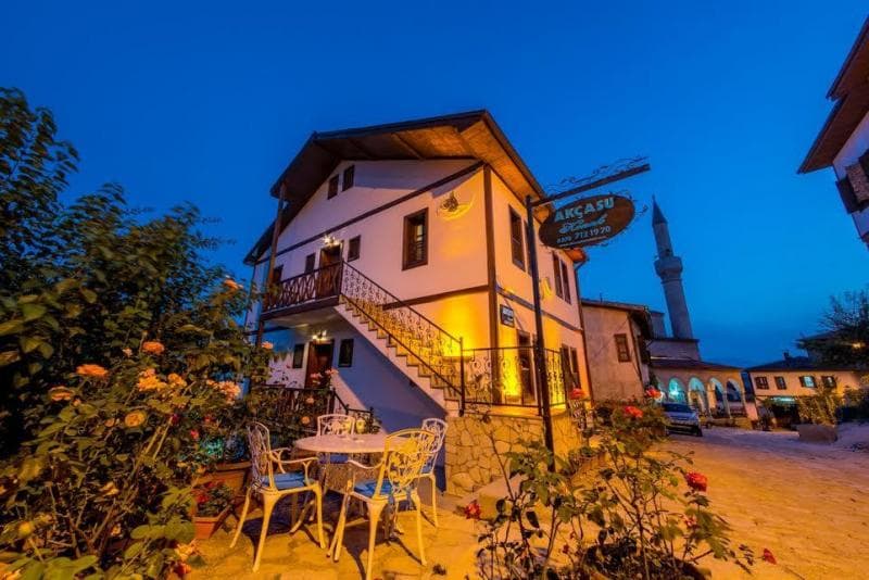 Akçasu Konak