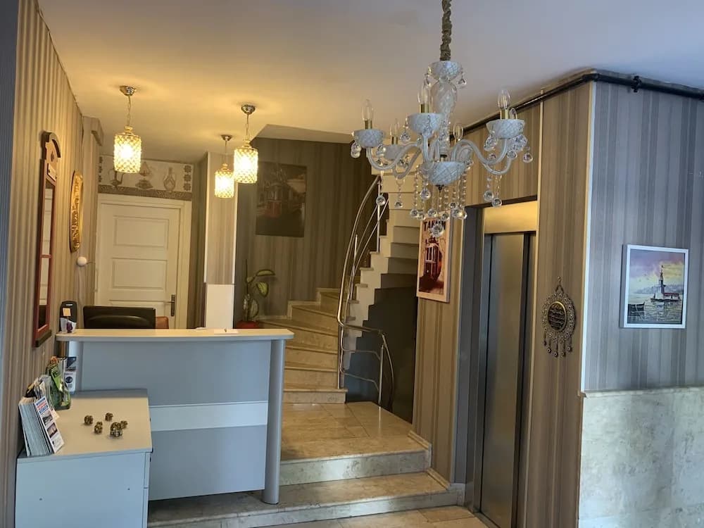 Omar Sultan Park Suites