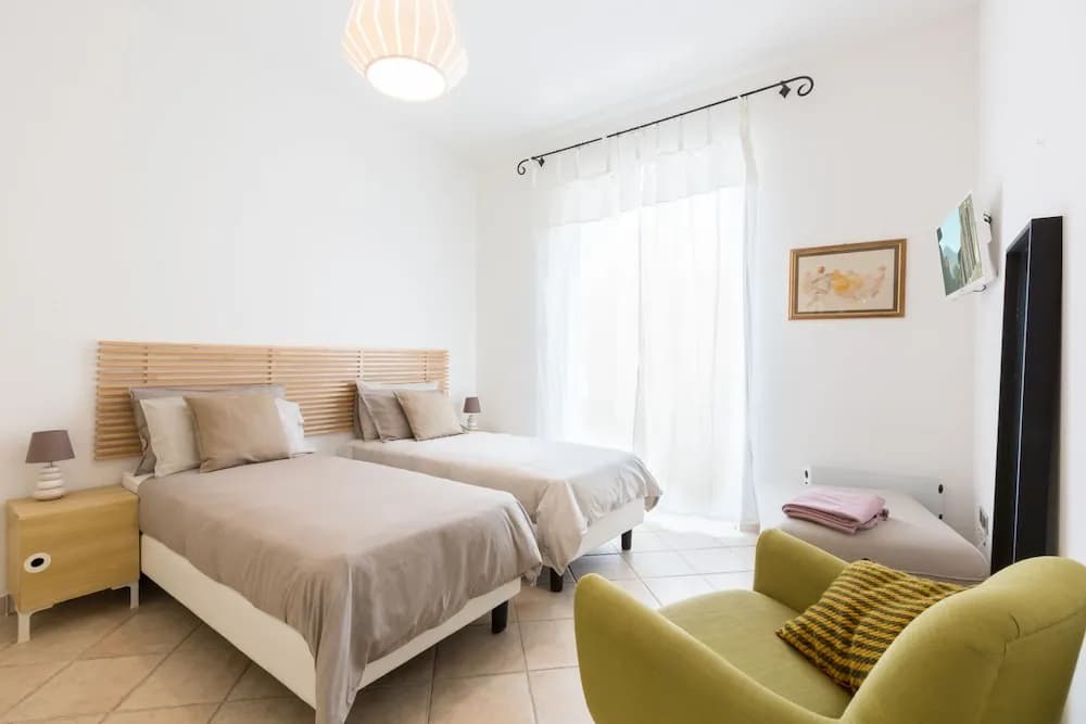 Explore the Amalfi Coast from a Cosy Home in Sorrento Centre