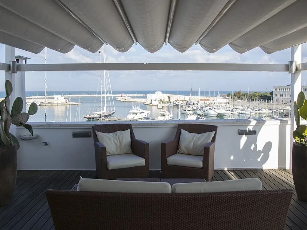 Suite Home Trani