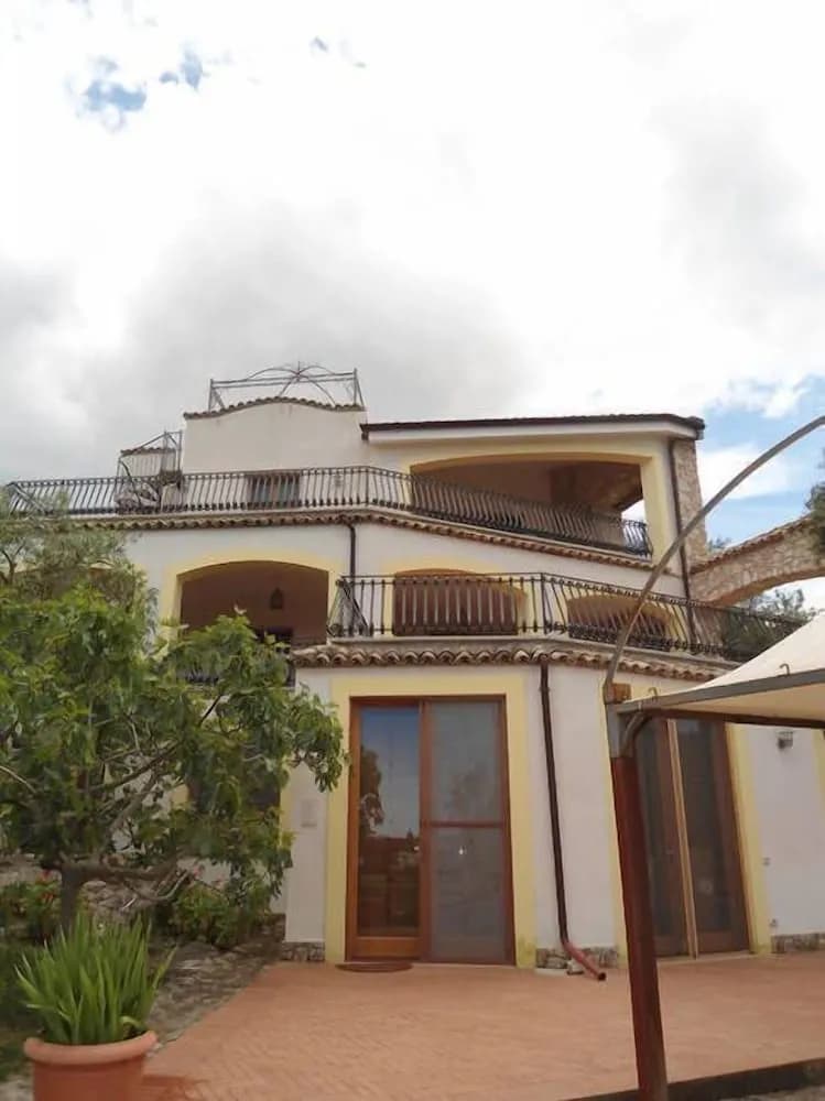 Mandorlo